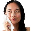 Glacial Cleansing Cloths Purify Stressed Skin