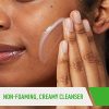 Moisturizing Non-Foaming Face Wash with Hyaluronic Acid