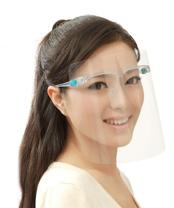 Protective Glasses with Dust Protection