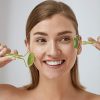 2 Pieces Jade Roller Facial Ridged Roller Kits Skin Roller with 2 Pieces